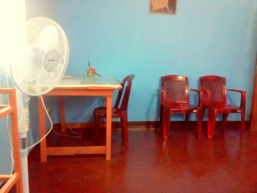 Hikkaduwa Home Stay Room photo
