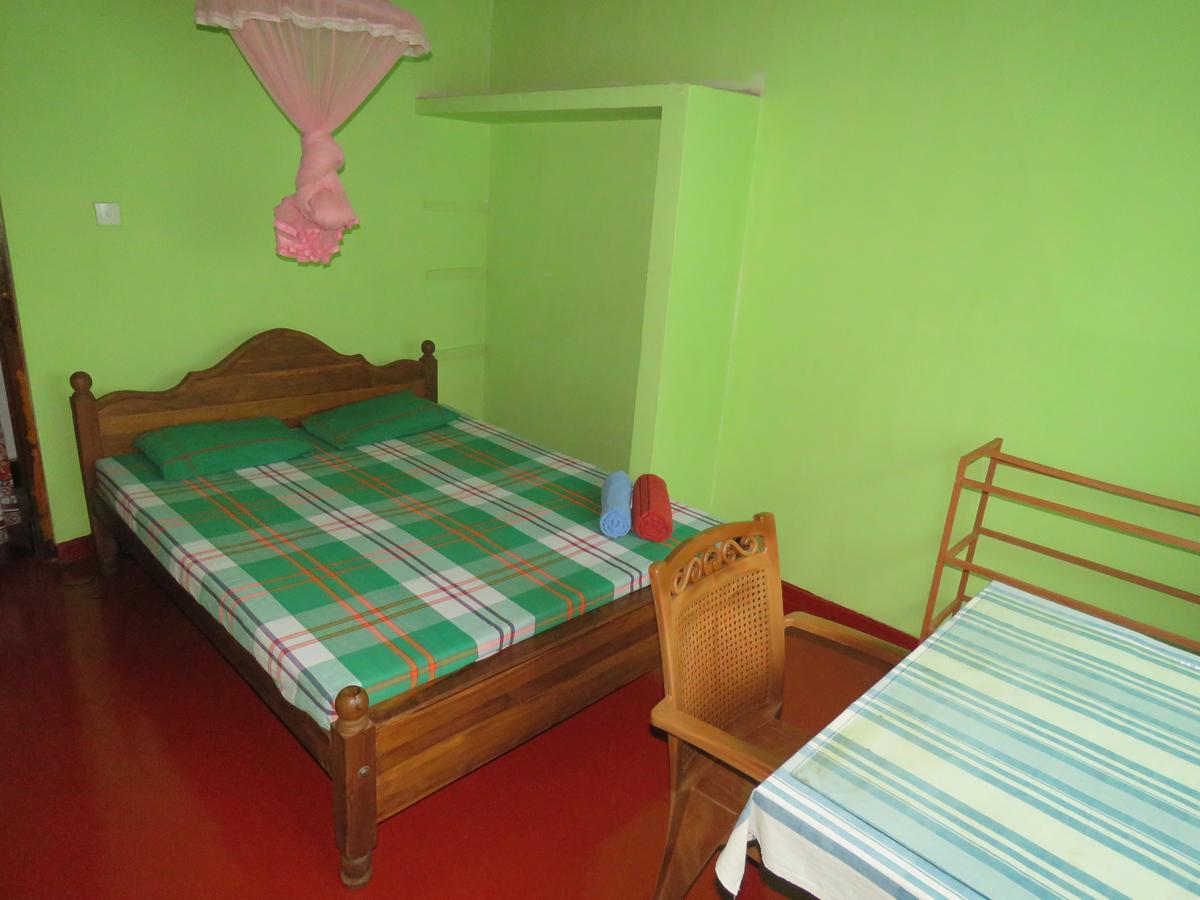 Hikkaduwa Home Stay Exterior photo